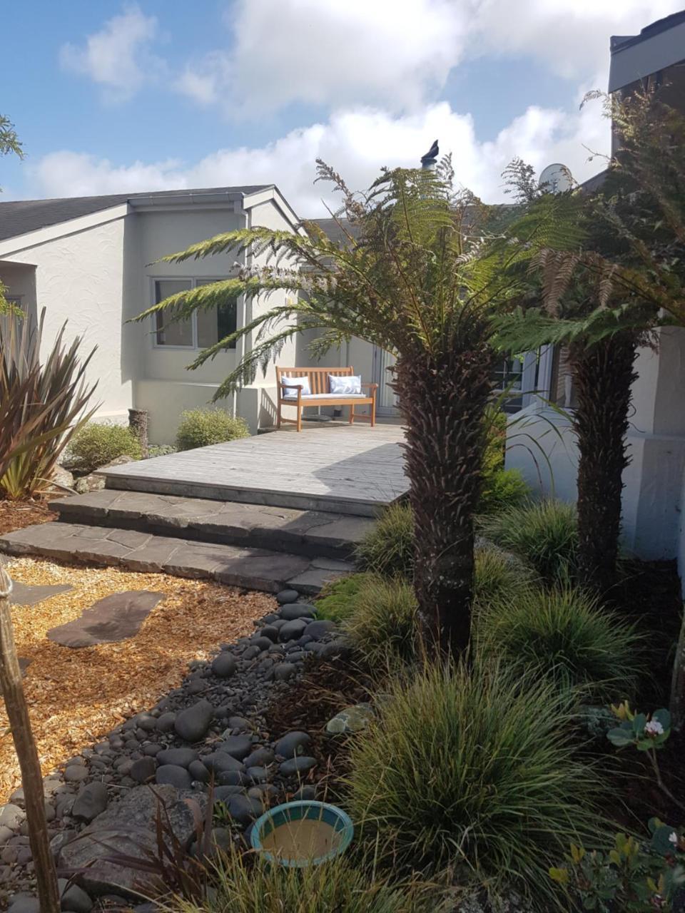 Above The River Karapiro Bed & Breakfast Екстериор снимка